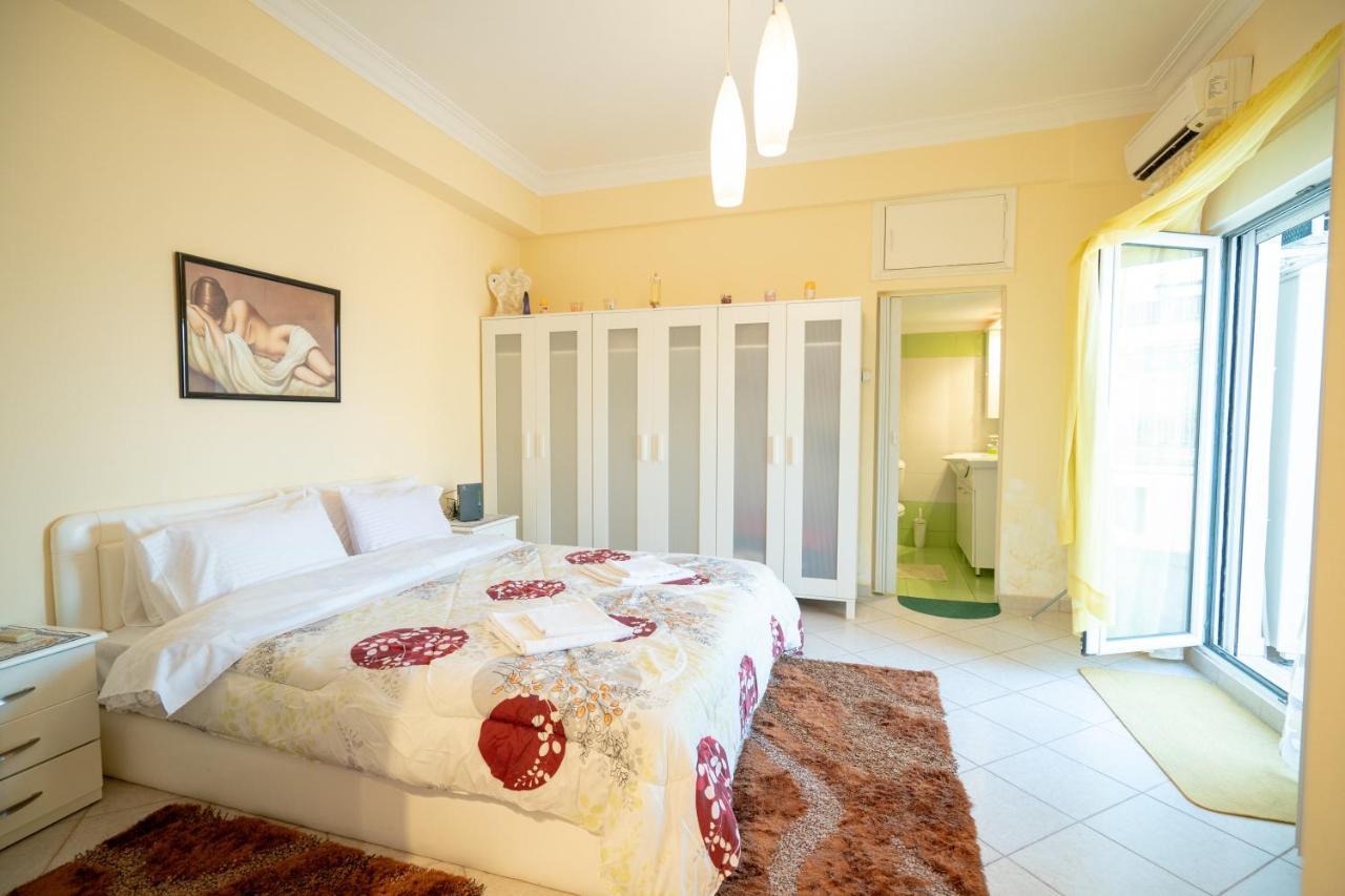 Attica Train Station 1 Bedroom 4 Pers Apartment Athen Exterior foto