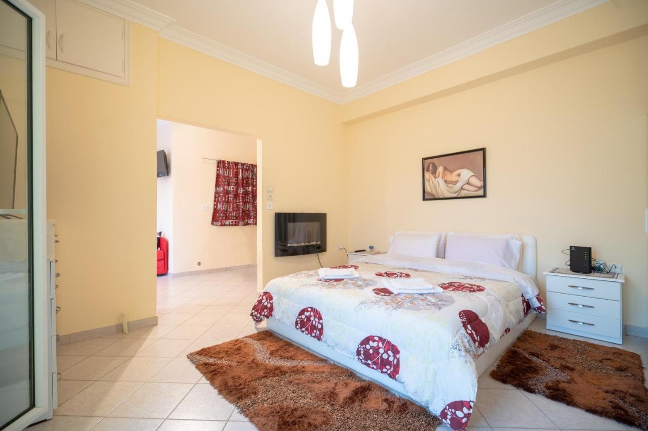 Attica Train Station 1 Bedroom 4 Pers Apartment Athen Exterior foto