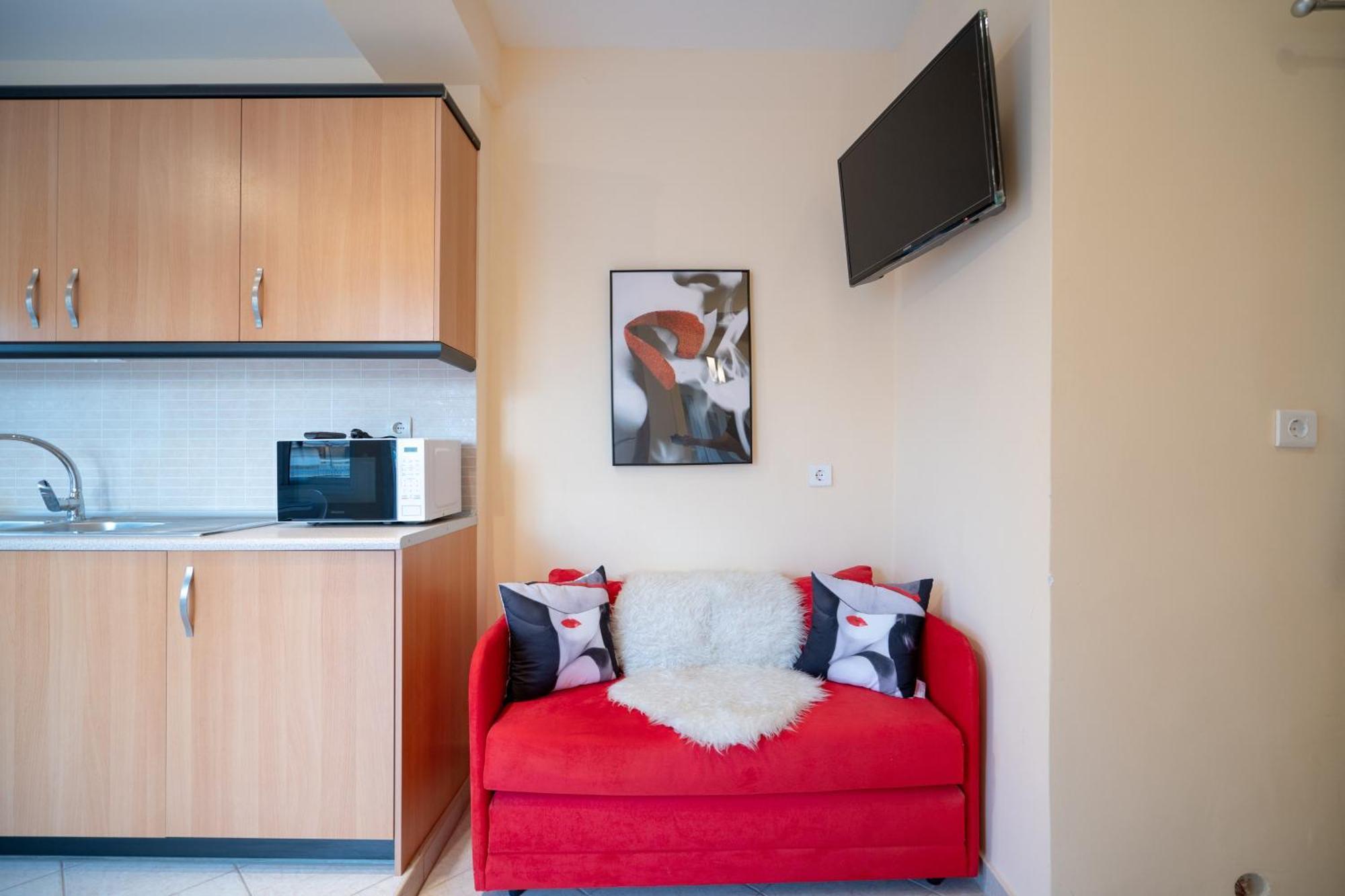 Attica Train Station 1 Bedroom 4 Pers Apartment Athen Exterior foto