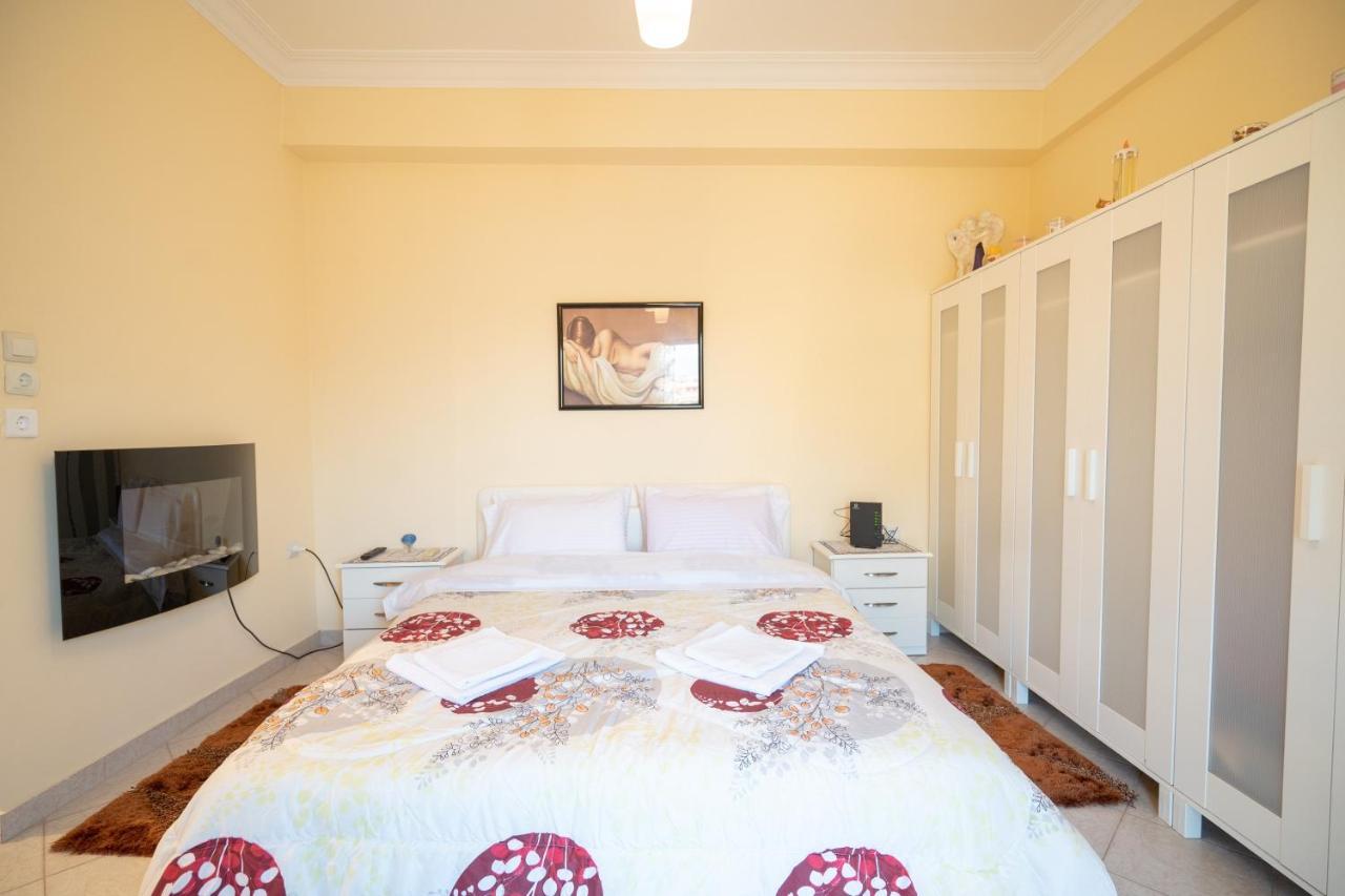 Attica Train Station 1 Bedroom 4 Pers Apartment Athen Exterior foto
