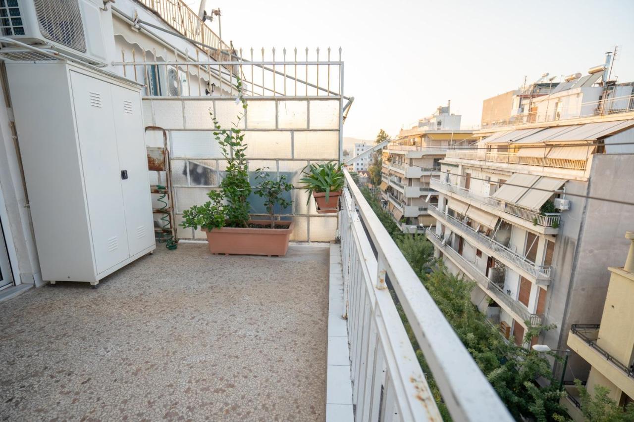 Attica Train Station 1 Bedroom 4 Pers Apartment Athen Exterior foto