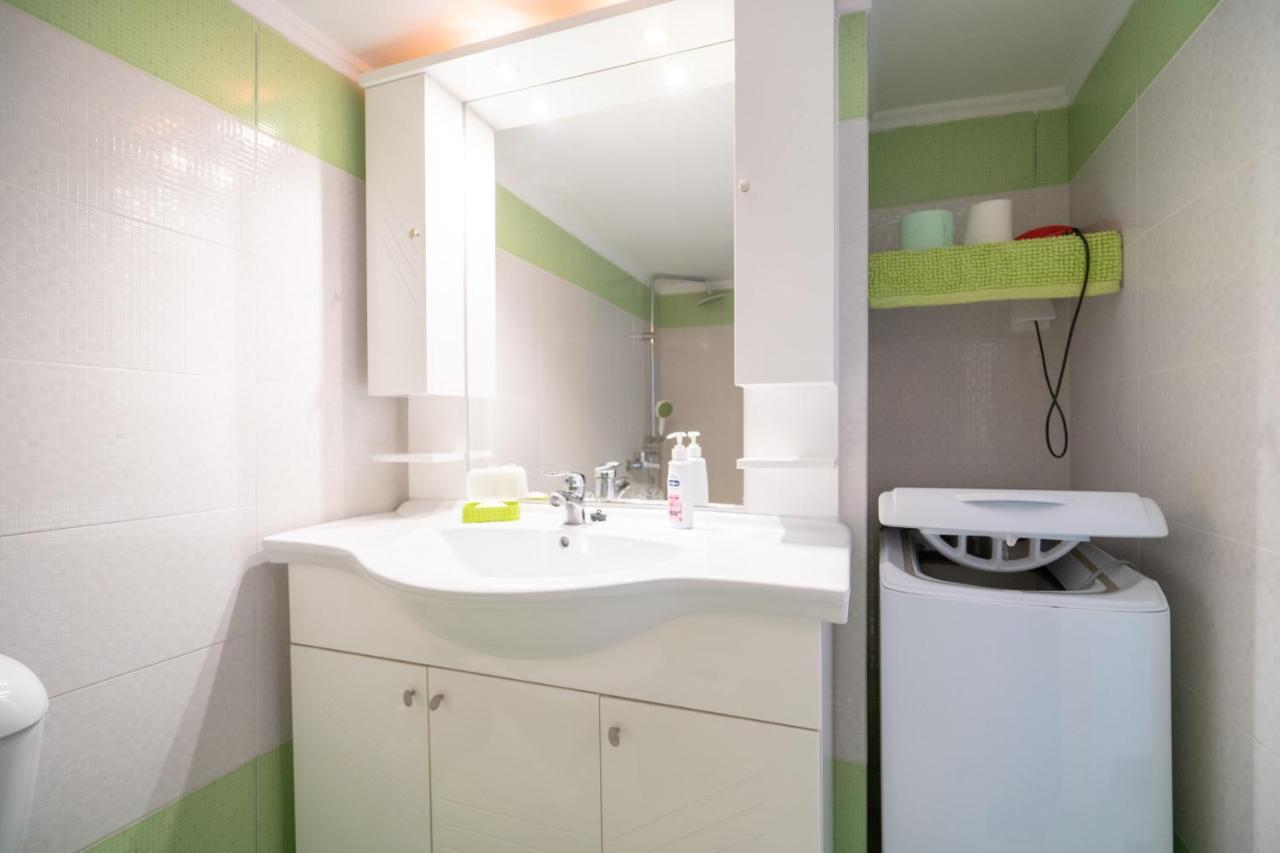 Attica Train Station 1 Bedroom 4 Pers Apartment Athen Exterior foto