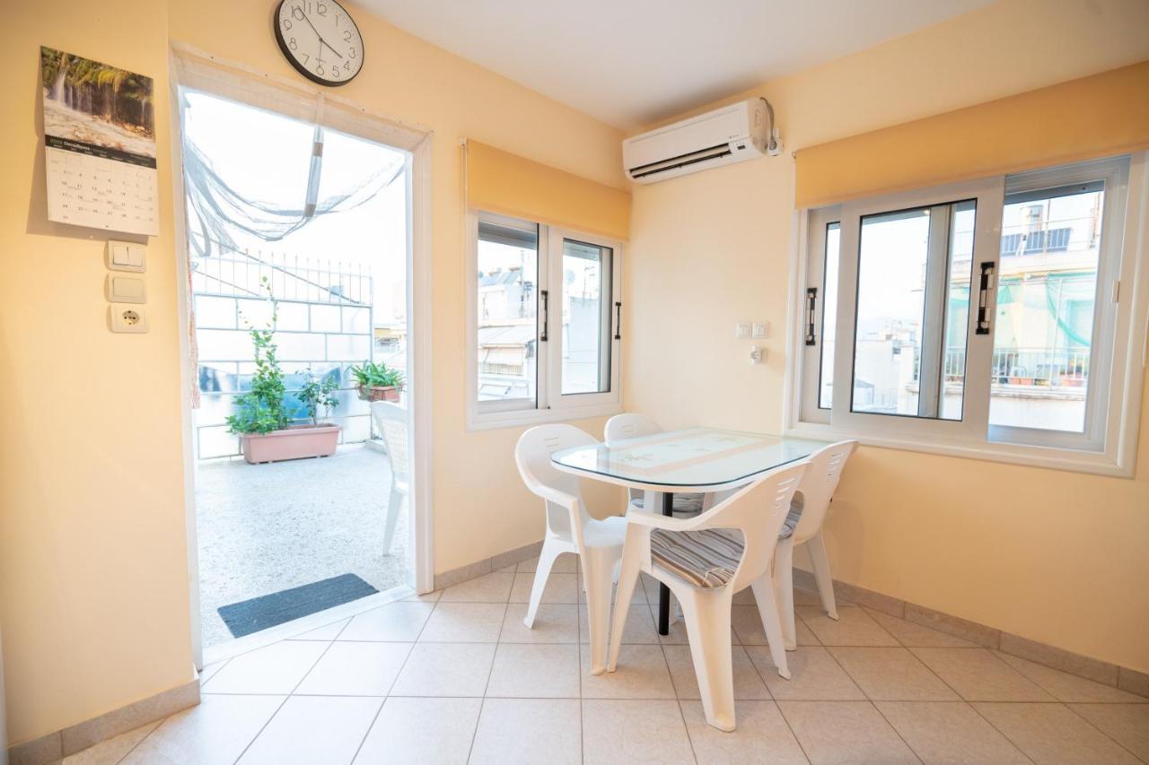 Attica Train Station 1 Bedroom 4 Pers Apartment Athen Exterior foto