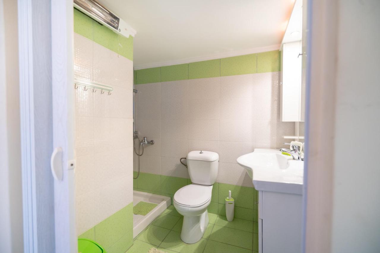 Attica Train Station 1 Bedroom 4 Pers Apartment Athen Exterior foto
